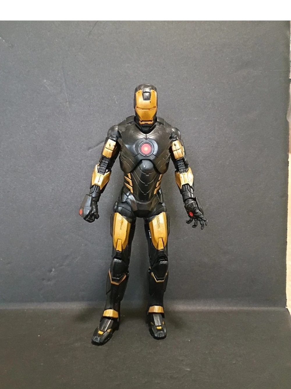 Marvel Legends Modern Black and Gold Now Iron Man 6" Figure Hulkbuster BAF Wave